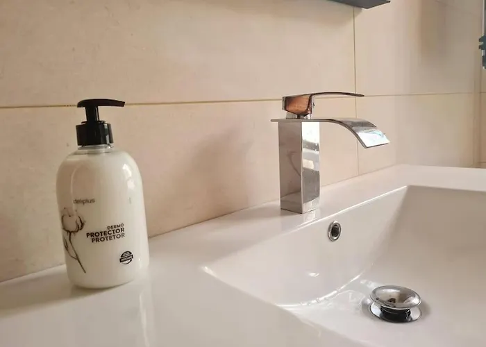 Apartamento La Casita Verde. Metro Cerca Del Casco Viejo *