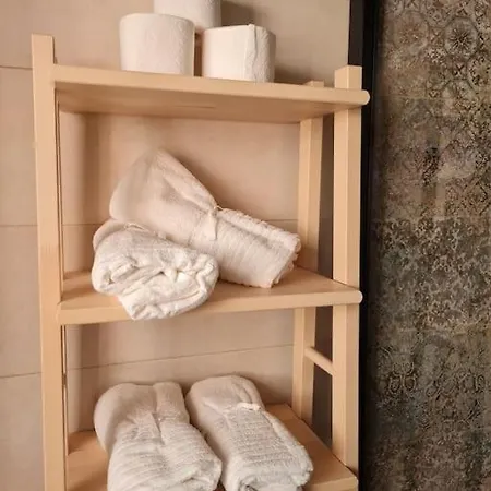 La Casita Verde. Metro Cerca Del Casco Viejo * 毕尔巴鄂