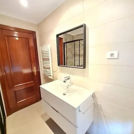 La Casita Verde. Metro Cerca Del Casco Viejo * 毕尔巴鄂