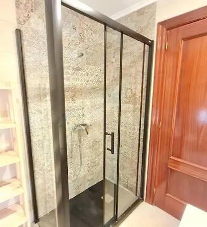 La Casita Verde. Metro Cerca Del Casco Viejo 毕尔巴鄂