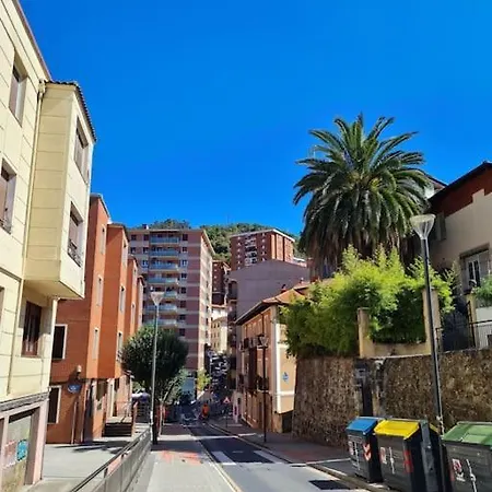 La Casita Verde. Metro Cerca Del Casco Viejo 公寓