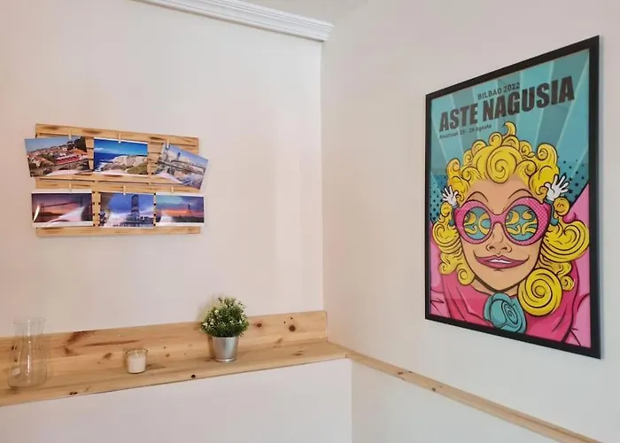 La Casita Verde. Metro Cerca Del Casco Viejo Bilbau